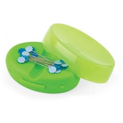 Clover Magnet Pin Caddy - Colors Vary