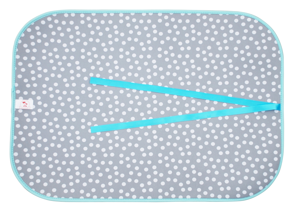 The Coral Palms® Swimsuit Saver Roll-up Neoprene Mat - QUATREFOIL & DOTS