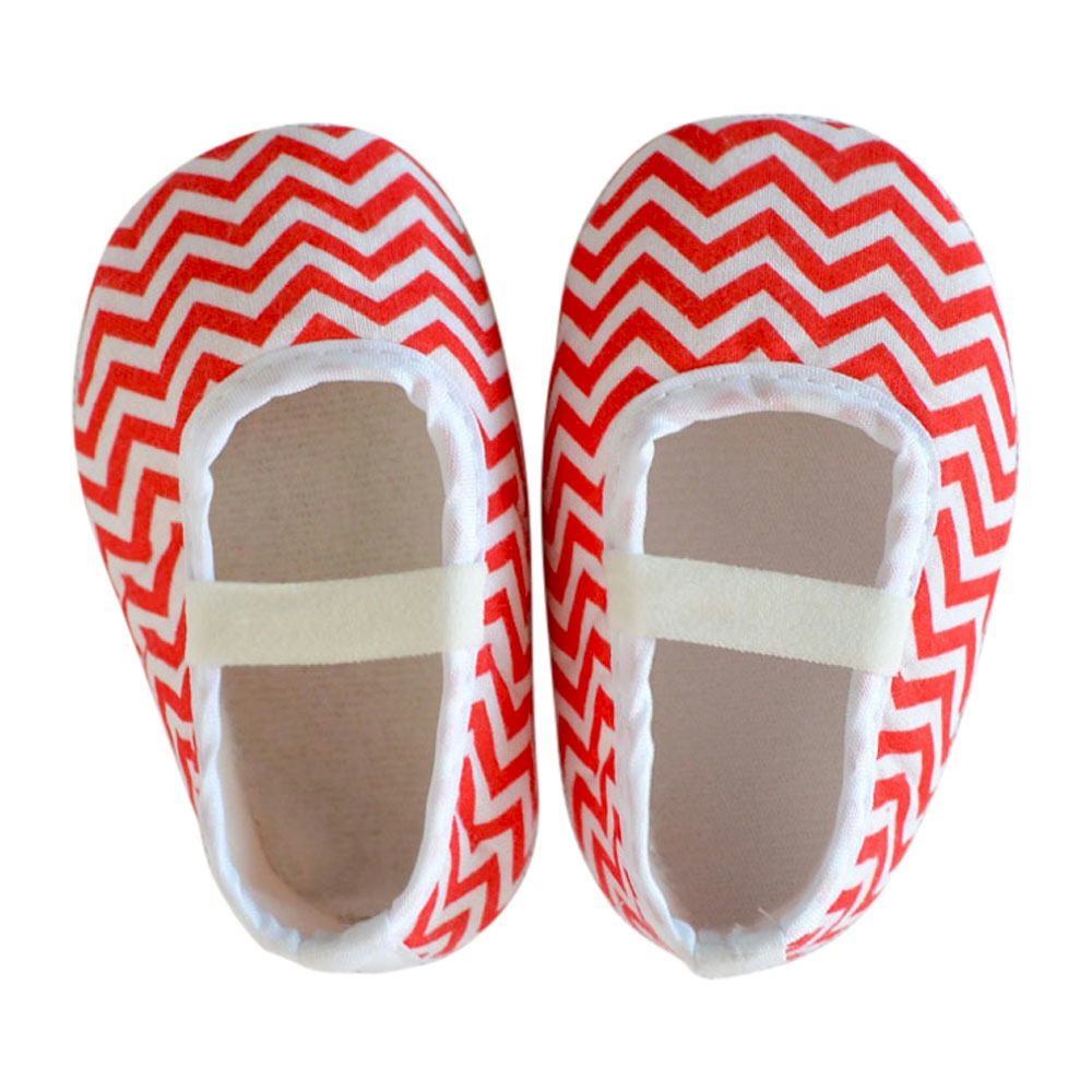 Chevron Print Baby Crib Shoes - RED - CLOSEOUT